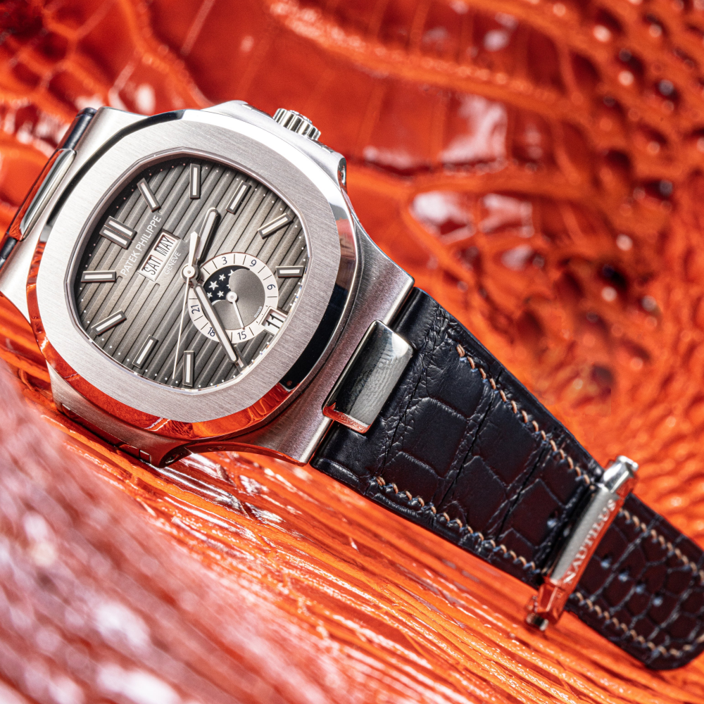 midnight-blue-alligator-leather-watch-strap-for-Patek-Philippe-Nautilus-5712g.png
