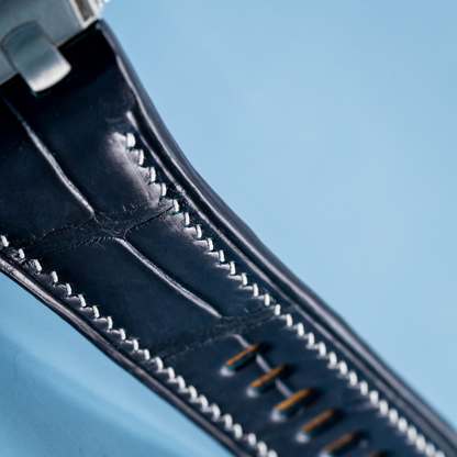 navy-blue-alligator-leather-strap-for-AP-royal-oak-offshore-43MM-detail.png