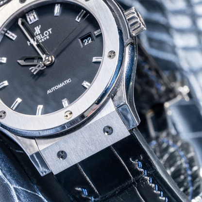 navy-blue-alligator-leather-strap-for-hublot-classic-fusion-detail-2.png