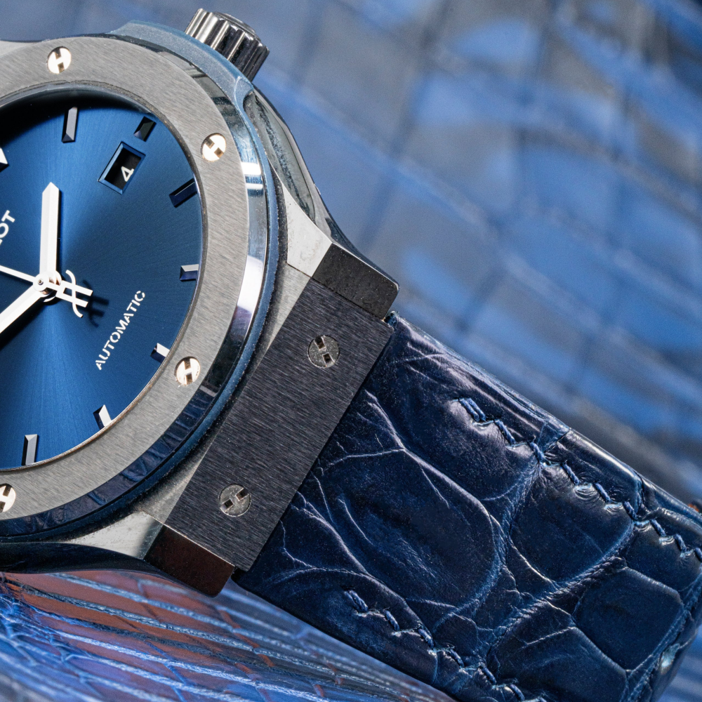 navy-blue-alligator-leather-strap-for-hublot-classic-fusion-detail.png