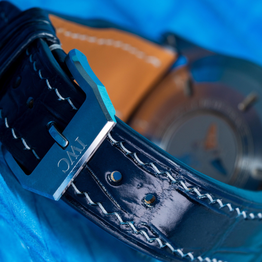 navy-blue-alligator-leather-strap-for-iwc-pilot-s-watch-chronograph-lining.png