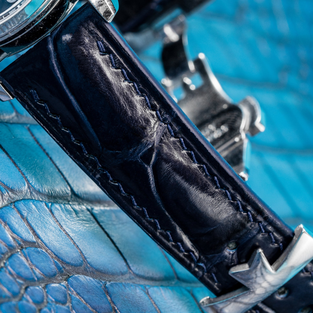 navy-blue-alligator-leather-strap-for-vacheron-constantin-calendar-stitching.png