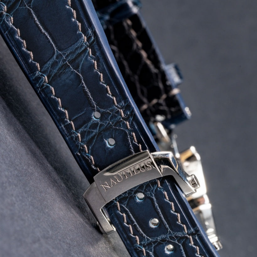 navy-blue-alligator-leather-watch-strap-for-Patek-Philippe-Nautilus-5726a-stitching.png