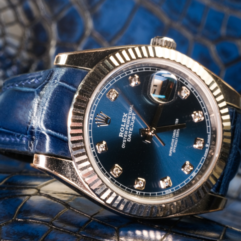navy-blue-alligator-leather-watch-strap-for-Rolex-Datejust-36mm-on-watch.png