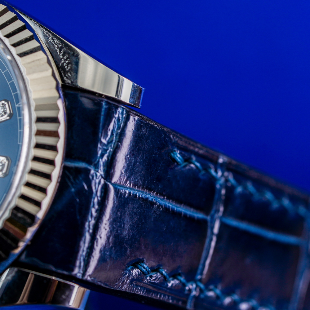 navy-blue-alligator-leather-watch-strap-for-Rolex-Datejust-electric-blue-stitching-lug.png