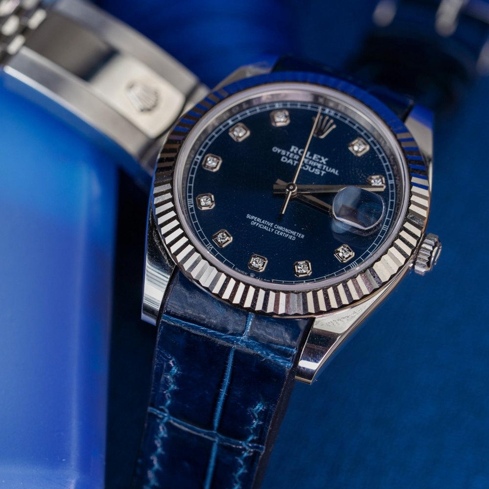 navy-blue-alligator-leather-watch-strap-for-Rolex-Datejust-electric-blue-stitching.png
