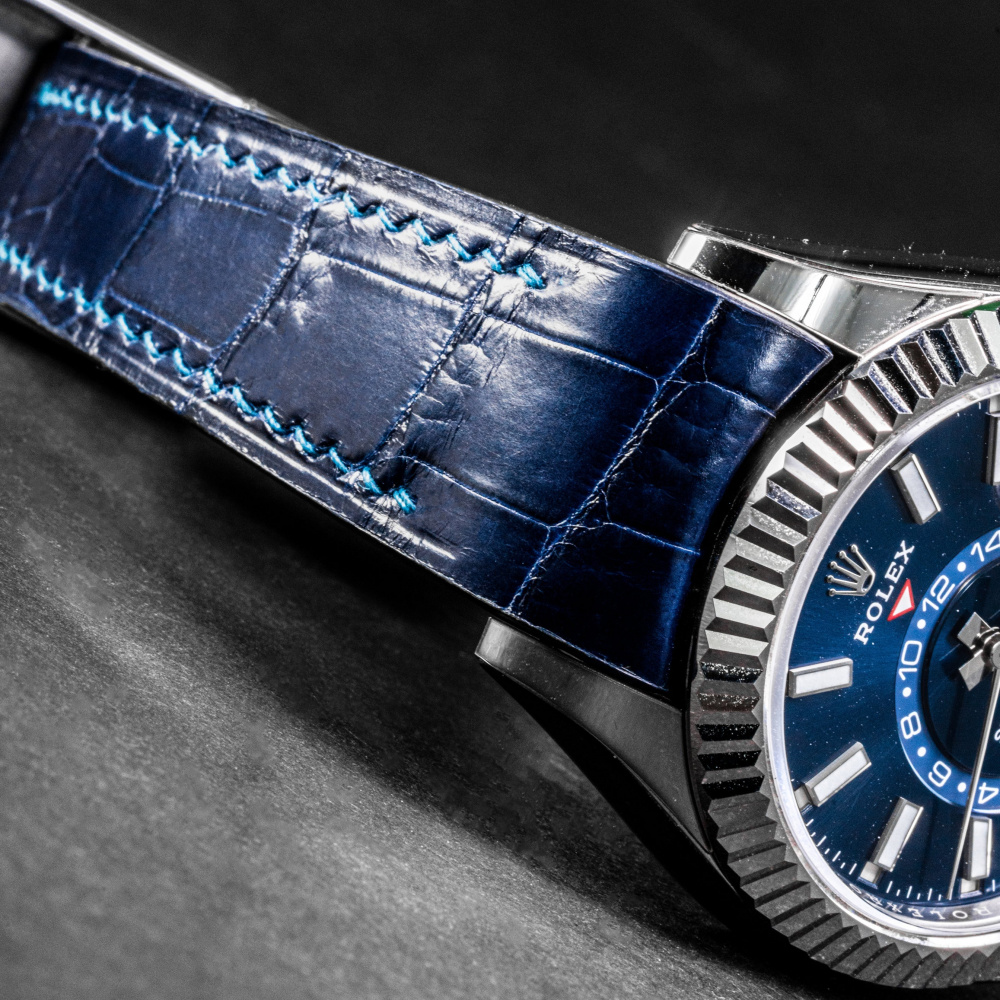 navy-blue-alligator-leather-watch-strap-for-Rolex-Sky-dwelle-with-skyblue-stitching-lug.png