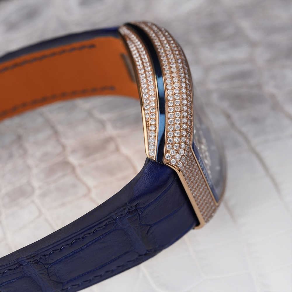 navy-blue-alligator-leather-watch-strap-for-frank-muller-vanguard-detail.png