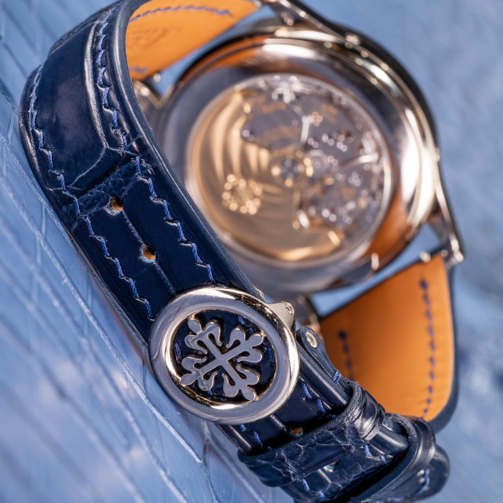 navy-blue-alligator-strap-for-patek-philippe-complications-annual-calender-5396g-backside.png