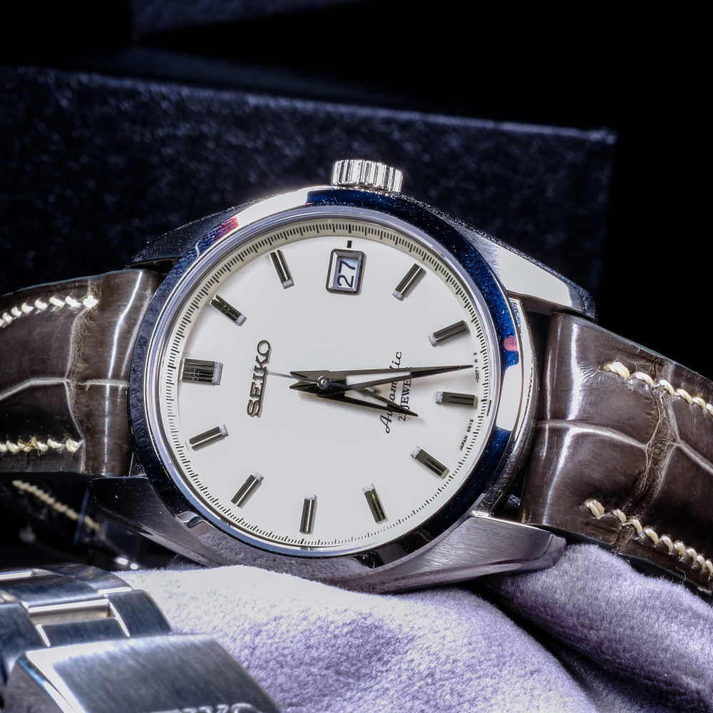 oliver-grey-alligator-leather-strap-for-grand-seiko-sarb.png