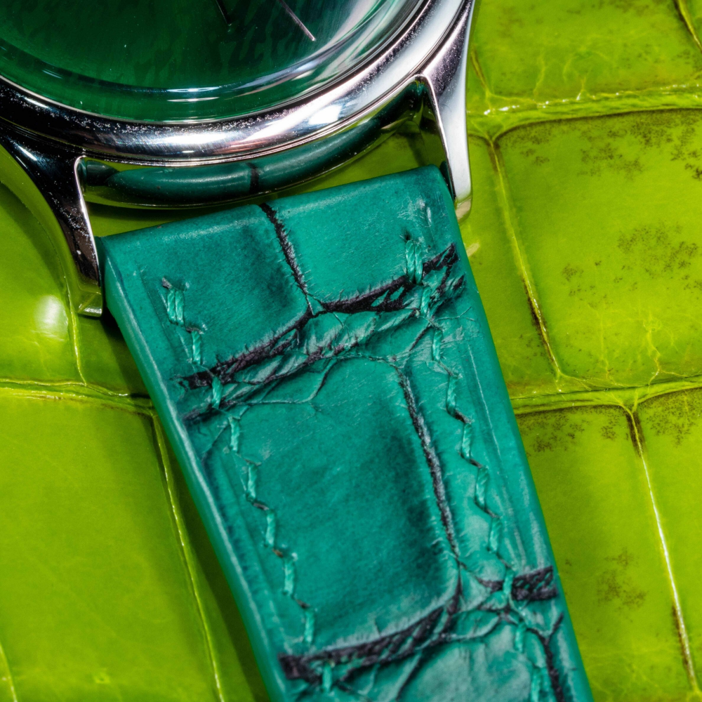 ombre-green-alligator-leather-strap-for-kurono-grand-urushi-aoyamalug.png