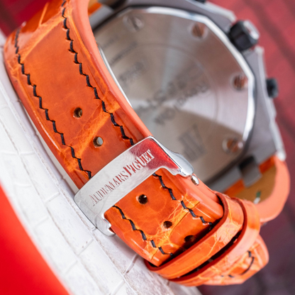 orange-alligator-leather-strap-for-ap-royal-oak-shore-42mm-with-black-stitching-backside.png