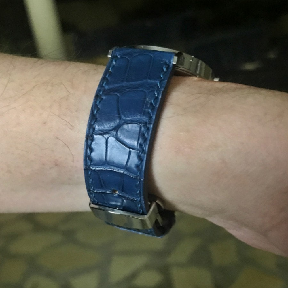 peacock-blue-alligator-leather-strap-for-Glashutte-nomos-buckle-stitching.png
