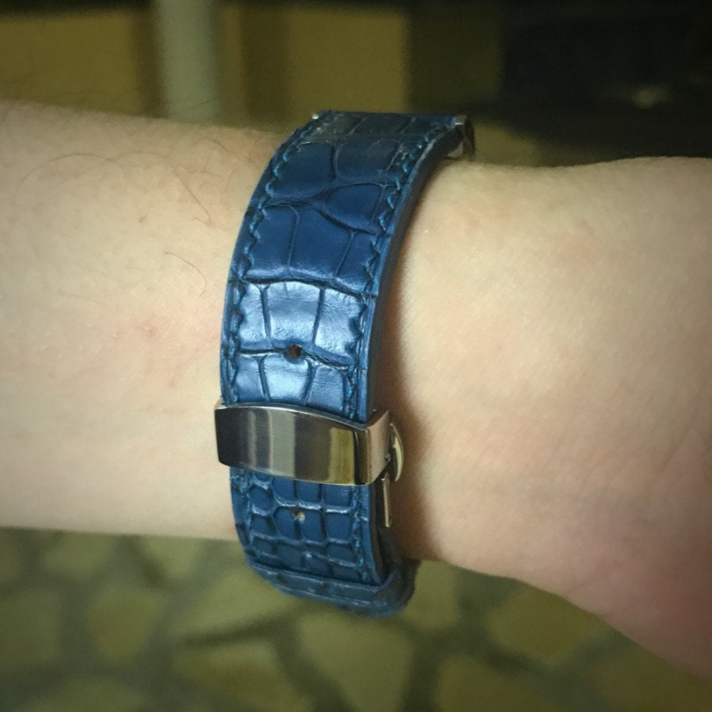 peacock-blue-alligator-leather-strap-for-Glashutte-nomos-buckle.png