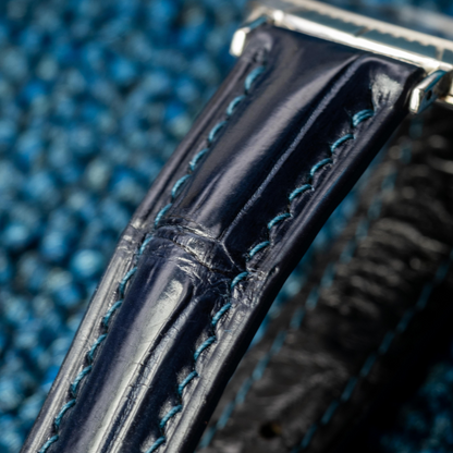 peacock-blue-alligator-leather-strap-for-rolex-cellin-detail.png