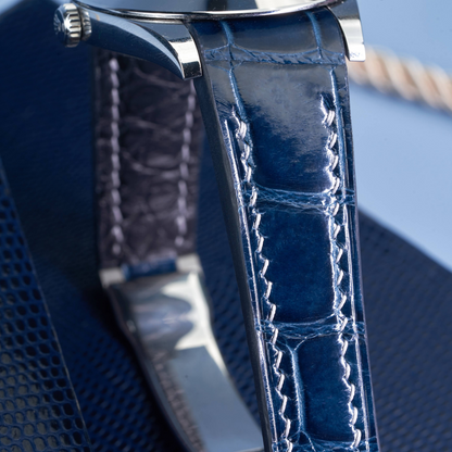 peacock-blue-alligator-leather-watch-strap-for-Rolex-Datejust-detail.png