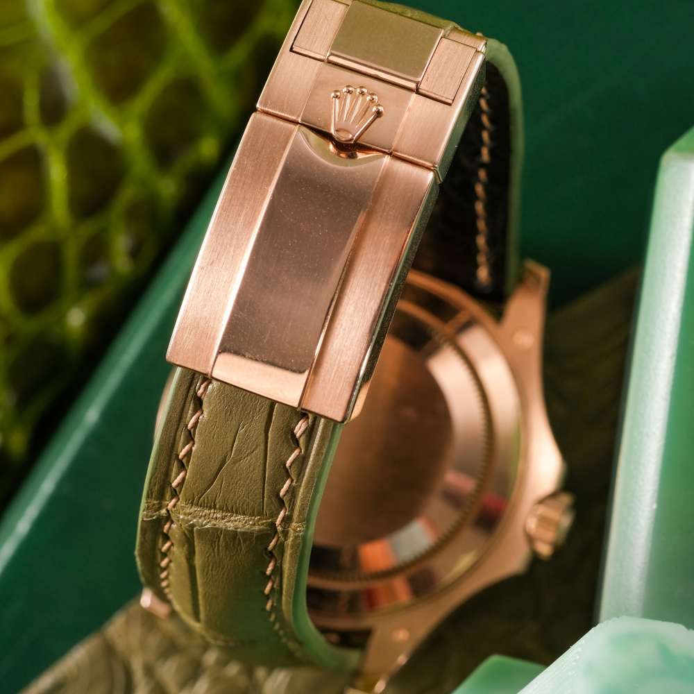 pear-green-alligator-leather-strap-for-rolex-yacht-master-backside.png