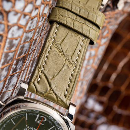 pear-green-alligator-leather-watch-strap-for-Panerai-Luminor-flyback-lug.png