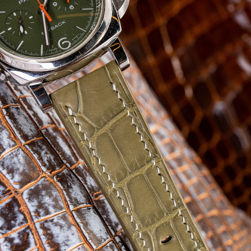 pear-green-alligator-leather-watch-strap-for-Panerai-Luminor-flyback-stitching.png