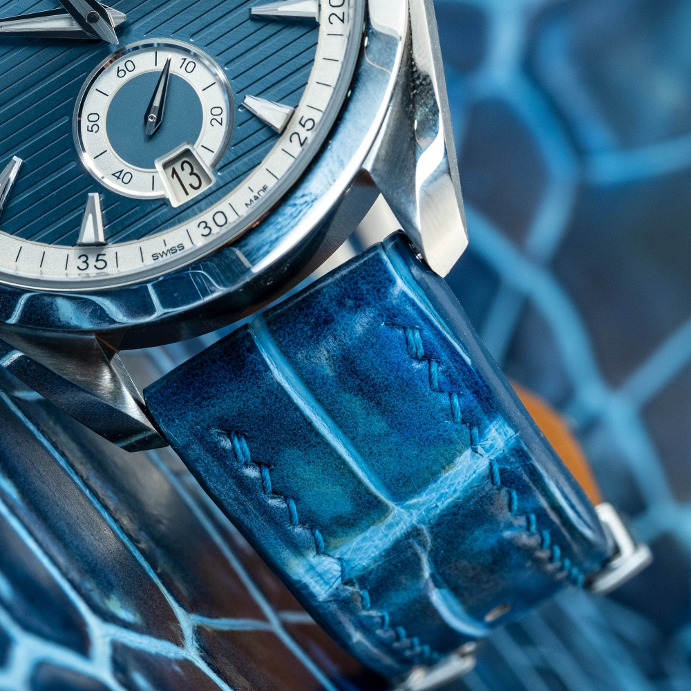pearl-blue-alligator-strap-for-omega-seamaster-lug.png