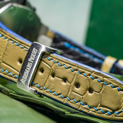 pearl-green-alligator-leather-strap-for-ap-royal-oak-shore-42mm-leather.png