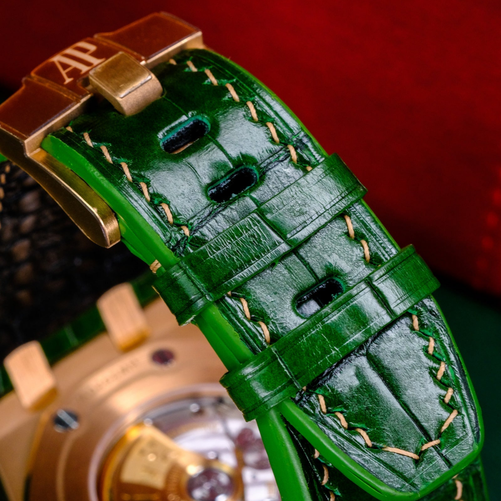pine-green-alligator-leather-strap-for-ap-royal-oak-shore-42mm-backside.png