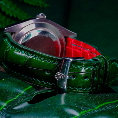 pine-green-alligator-leather-watch-strap-for-Rolex-Datejust-detail.png