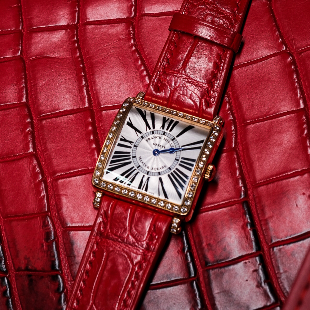 red-alligator-leather-strap-for-franck-muller-master-square.png