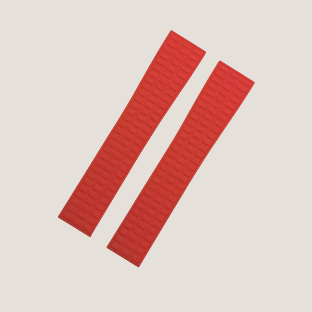 red-rubber-strap-for-patek-philippe-aquanaut-5067a.png