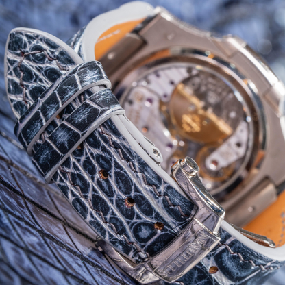 silver-black-alligator-leather-watch-strap-for-Patek-Philippe-Nautilus-5712g-backside.png