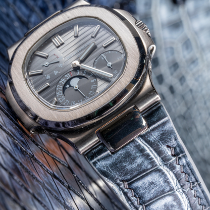 silver-black-alligator-leather-watch-strap-for-Patek-Philippe-Nautilus-5712g-watch.png