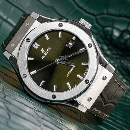 taupe-alligator-leather-strap-for-hublot-classic-fusion.png