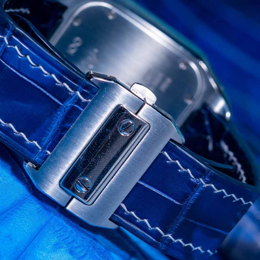 tie-dye-blue-alligator-leather-srap-cartier-santos-100-backside.png