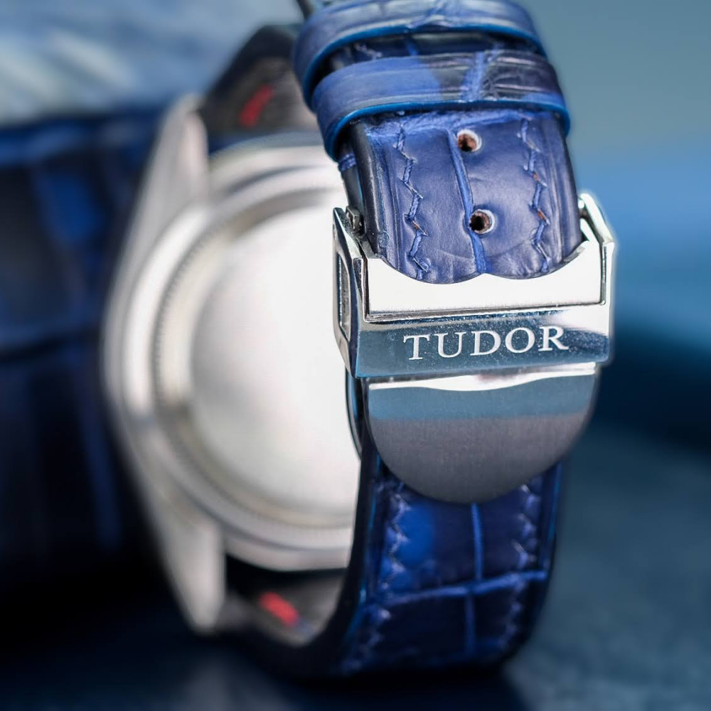tie-dye-blue-alligator-leather-strap-for-tudor-black-bay-gmt-backside.png