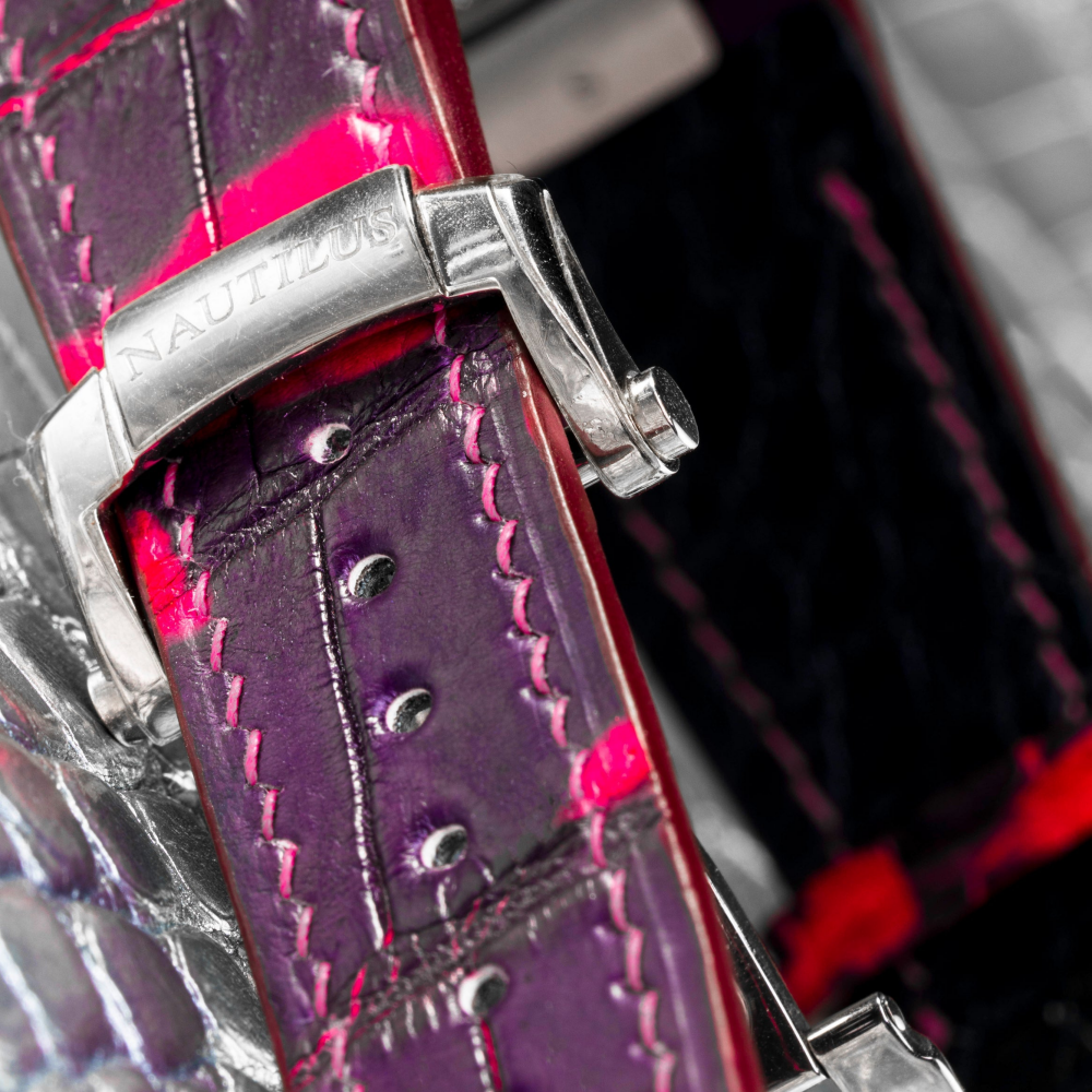 tie-dye-red-alligator-leather-strap-for-patek-philippe-nautilus-5712g-stitching.png
