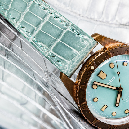 tiffany-blue-alligator-leather-strap-for-oris-drivers-sixty-five-lug.png