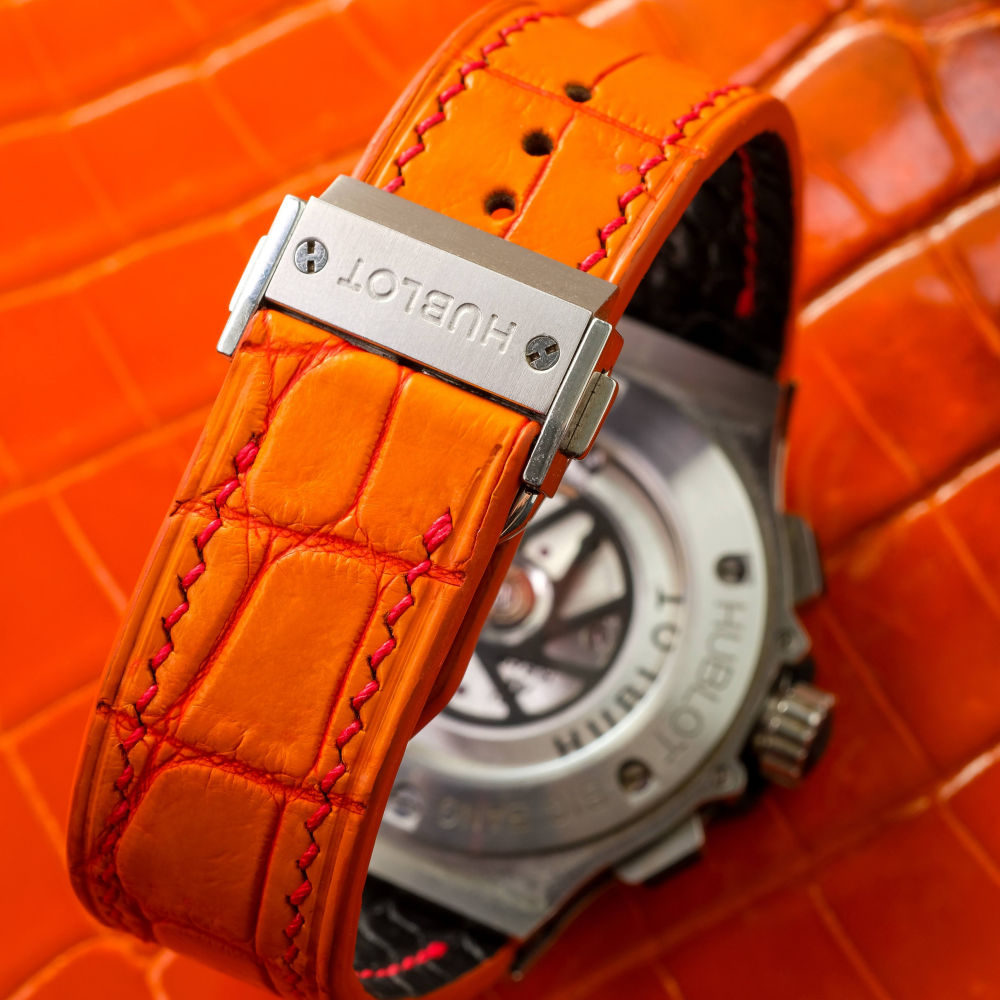 volcanic-orange-alligator-leather-strap-for-Hublot-big-bang-ceramic-black-backside.png