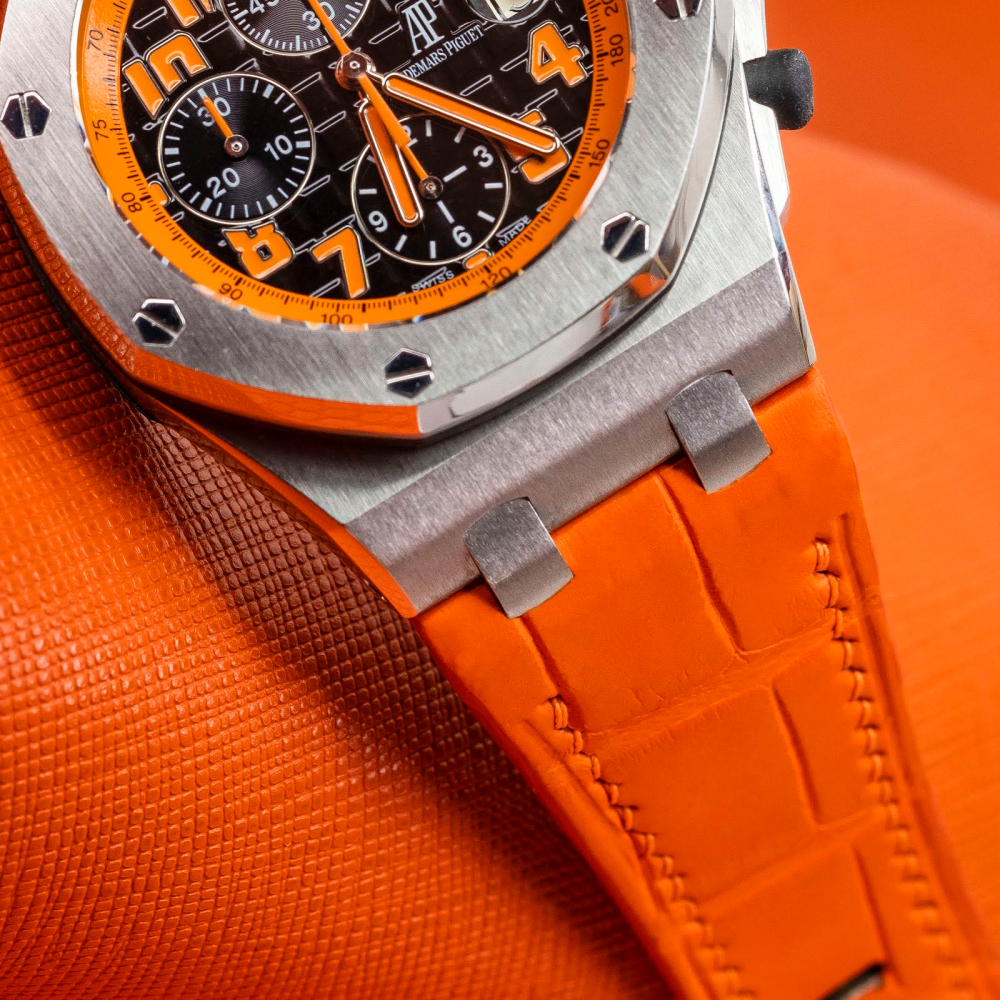volcanic-orange-alligator-leather-strap-for-ap-royal-oak-shore-42mm-detail.png
