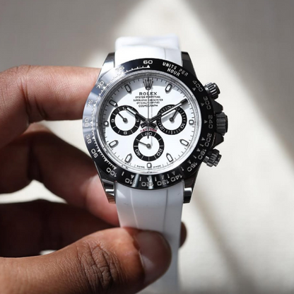white-FKM-rubber-strap-for-rolex-daytona-deployant-clasp-onwatch.png