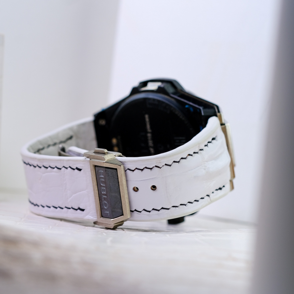 white-alligator-leather-strap-for-Hublot-big-bang-referee-backside.png