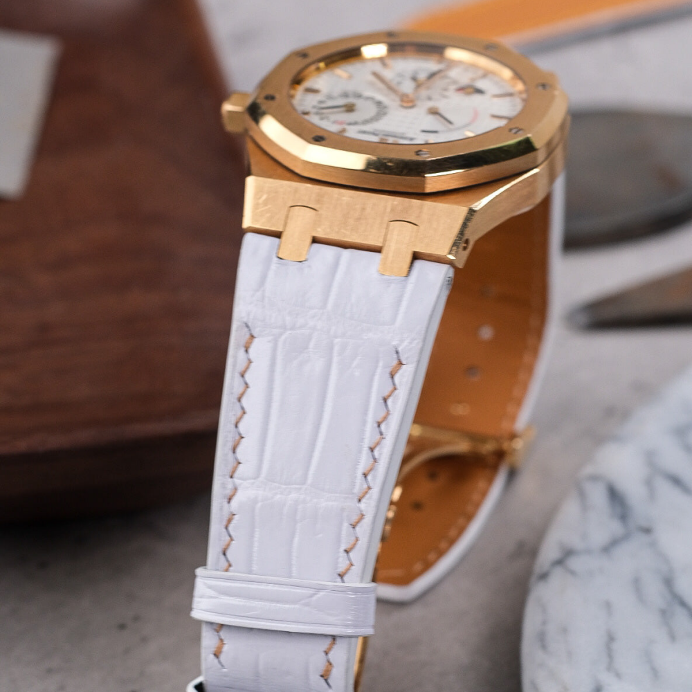 white-alligator-leather-strap-for-ap-ladies-dual-time-lug.png