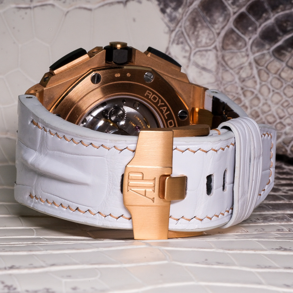 white-alligator-leather-strap-for-ap-royal-oak-44mm-backside.png