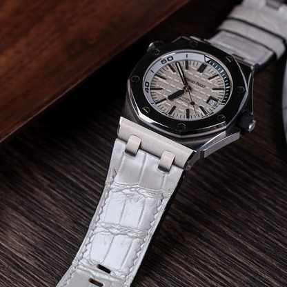white-alligator-leather-strap-for-ap-royal-oak-shore-42mm-watch-view.png