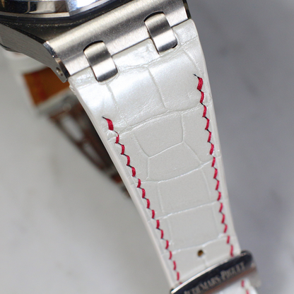 white-alligator-leather-strap-for-ap-royal-oak-shore-42mm-with-red-stitching-lug.png