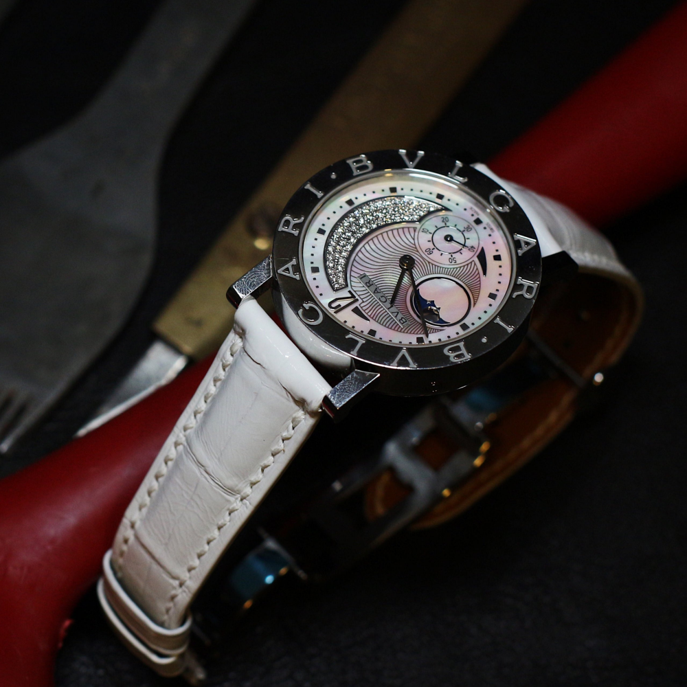 white-alligator-leather-strap-for-bvlgari-moonphase-bb38slmp-watch.png