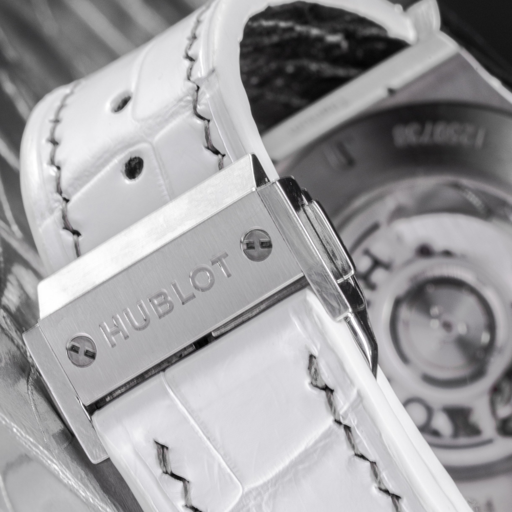 white-alligator-leather-strap-for-hublot-classic-fusion-detail.png