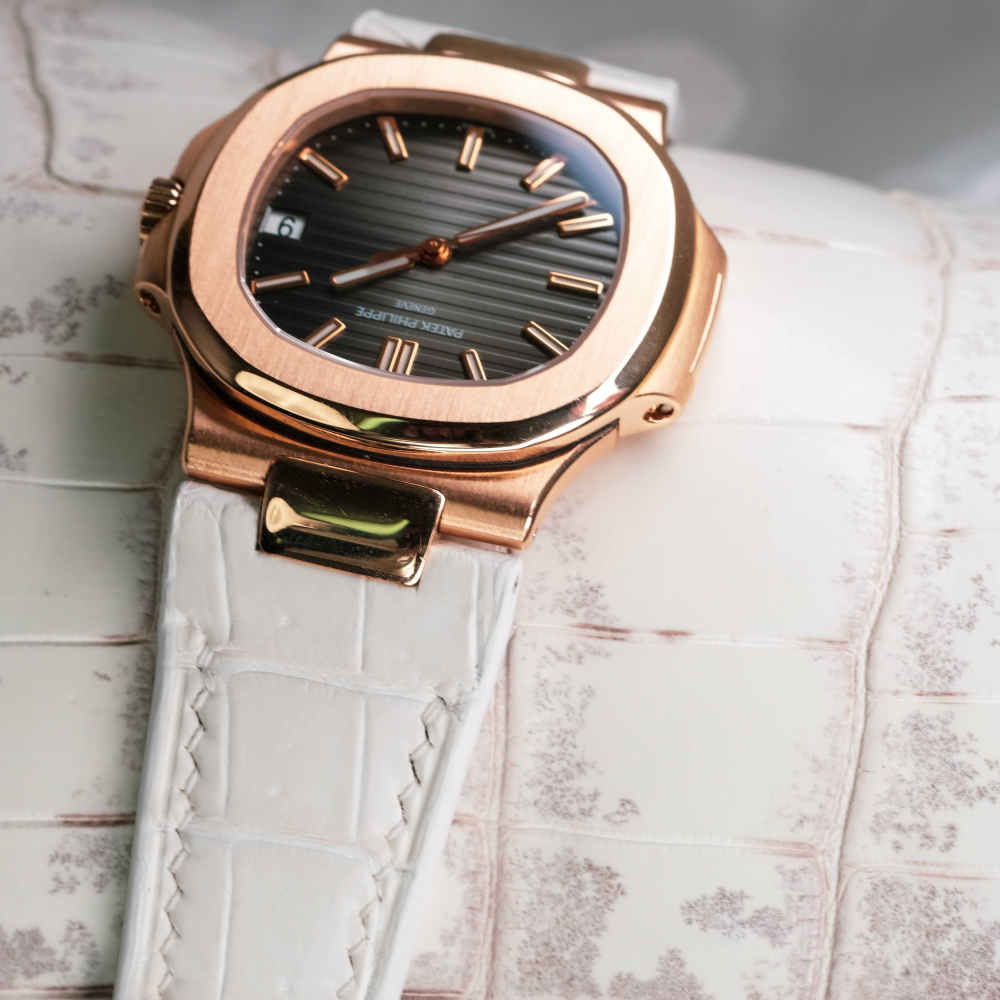 white-alligator-leather-strap-for-patek-philippe-nautilus-5711r-on-watch.png