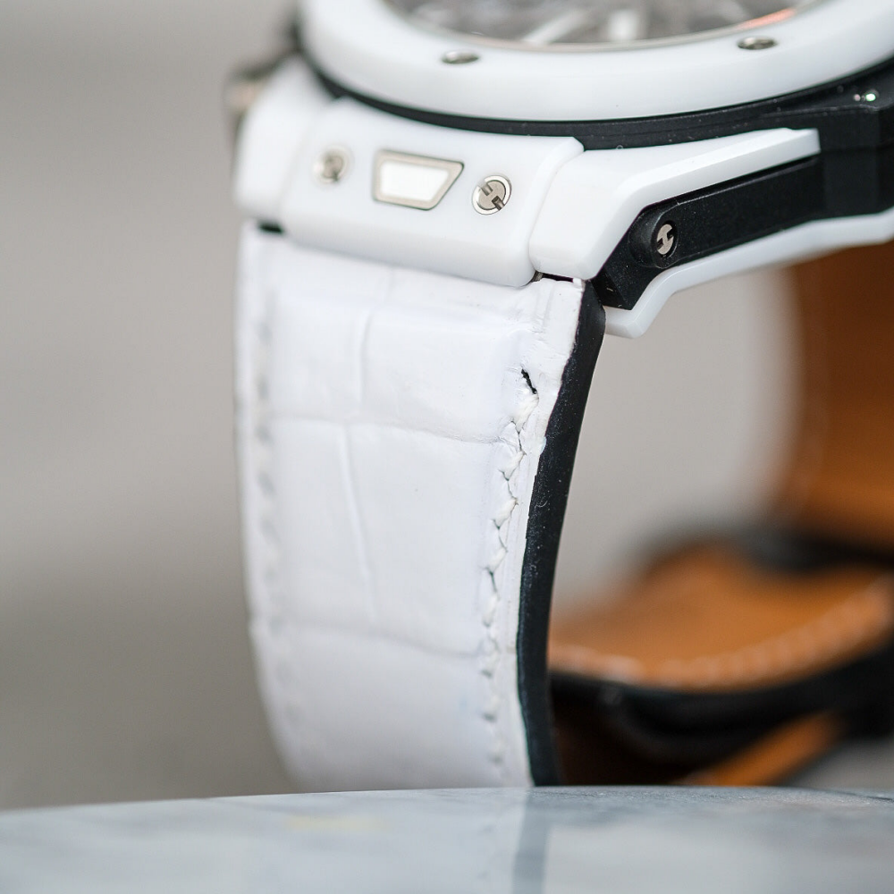 white-alligator-leather-watch-strap-for-Hublot-big-bang-unico-detail.png