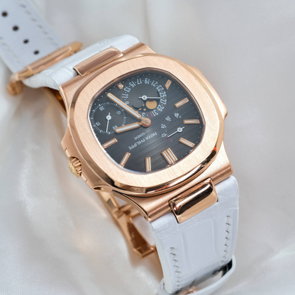 white-alligator-leather-watch-strap-for-Patek-Philippe-Nautilus-on-watch.png