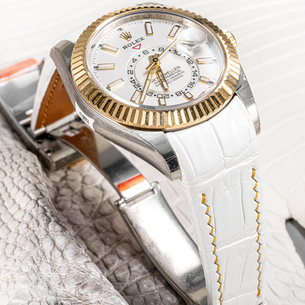 white-alligator-leather-watch-strap-for-Rolex-Sky-dweller-buckle.png